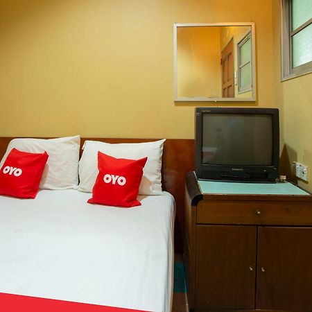 Spot On 90137 Casavilla Hotel Pudu クアラルンプール エクステリア 写真