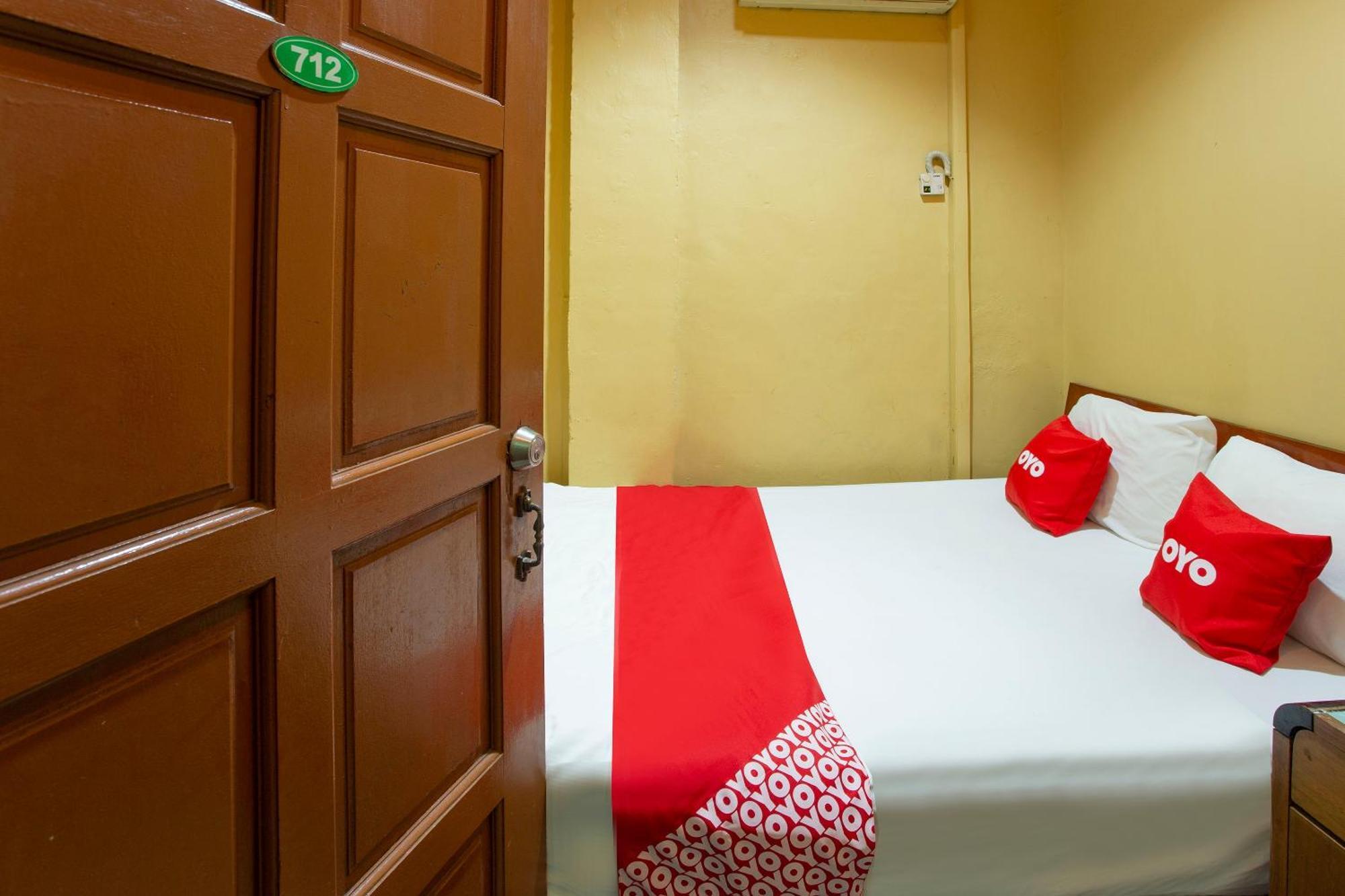 Spot On 90137 Casavilla Hotel Pudu クアラルンプール エクステリア 写真