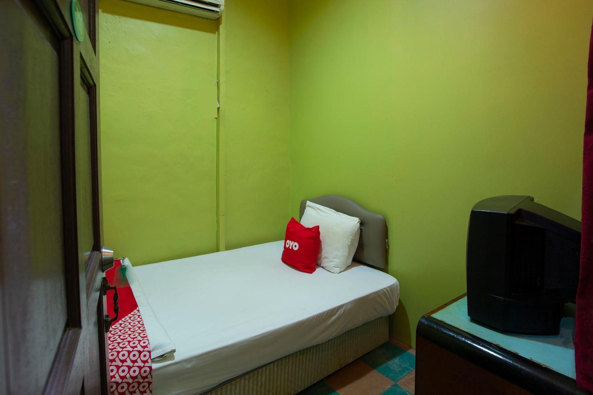 Spot On 90137 Casavilla Hotel Pudu クアラルンプール エクステリア 写真
