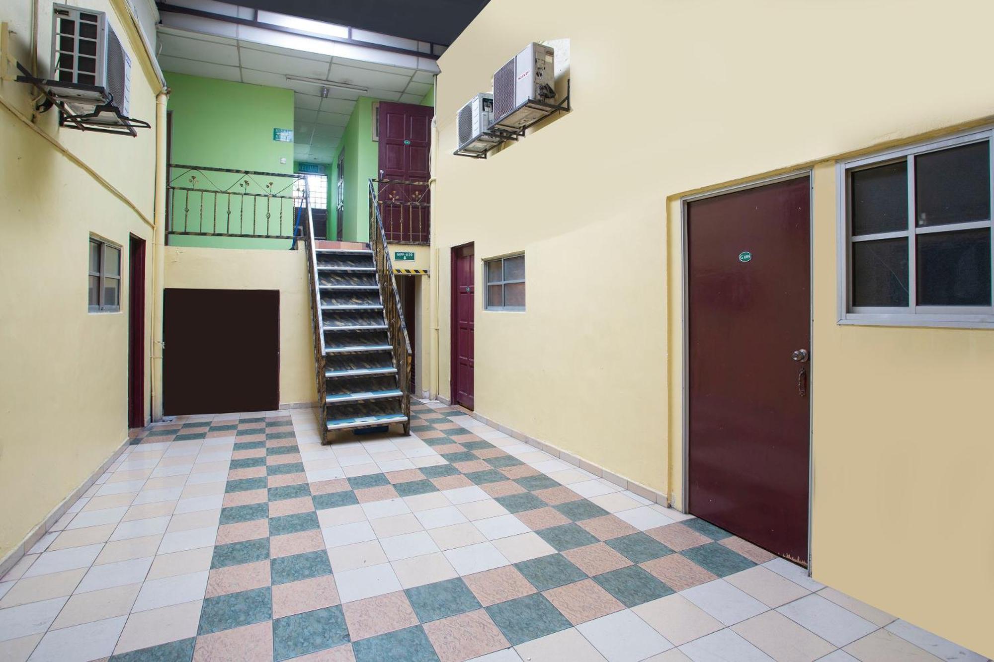 Spot On 90137 Casavilla Hotel Pudu クアラルンプール エクステリア 写真