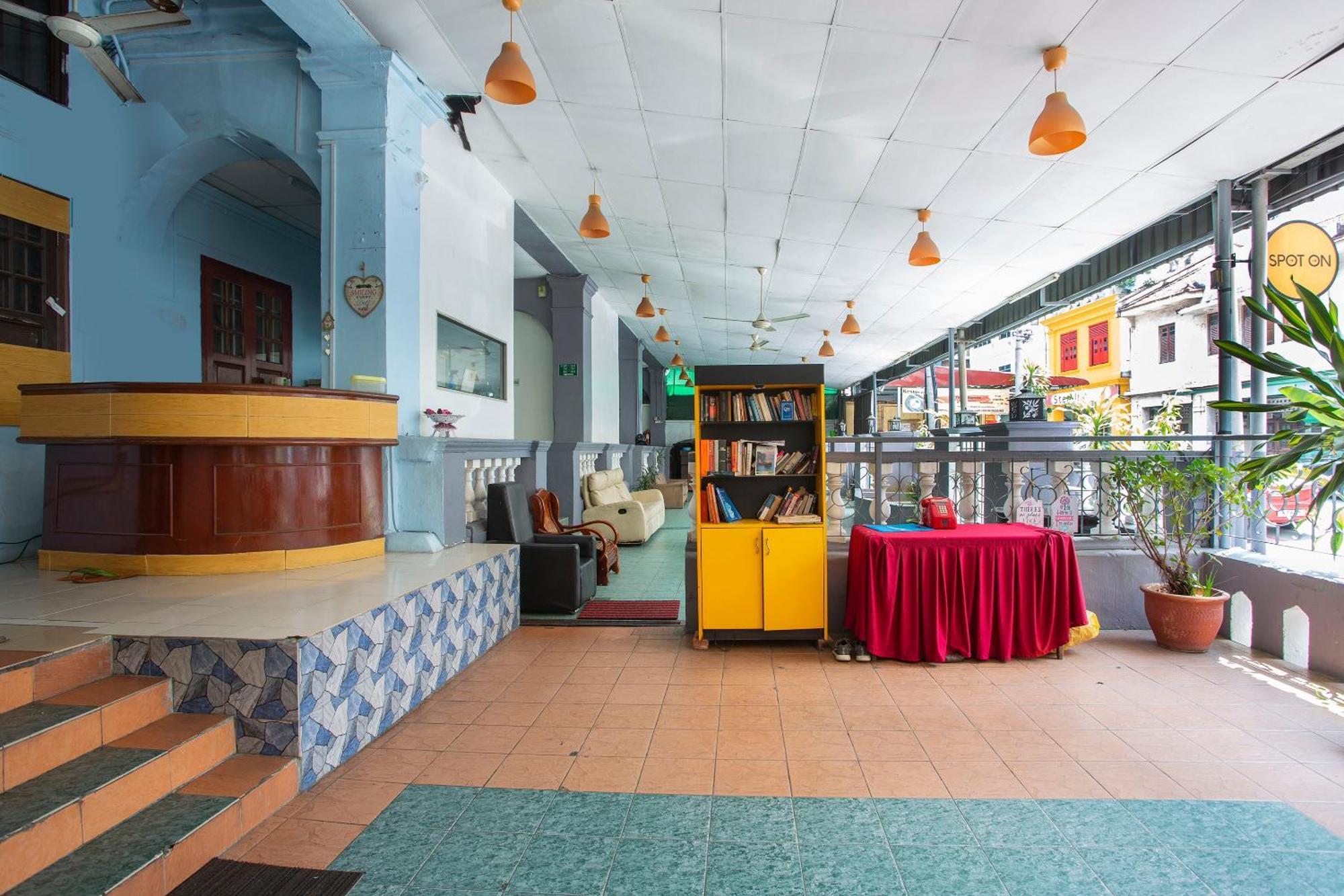 Spot On 90137 Casavilla Hotel Pudu クアラルンプール エクステリア 写真
