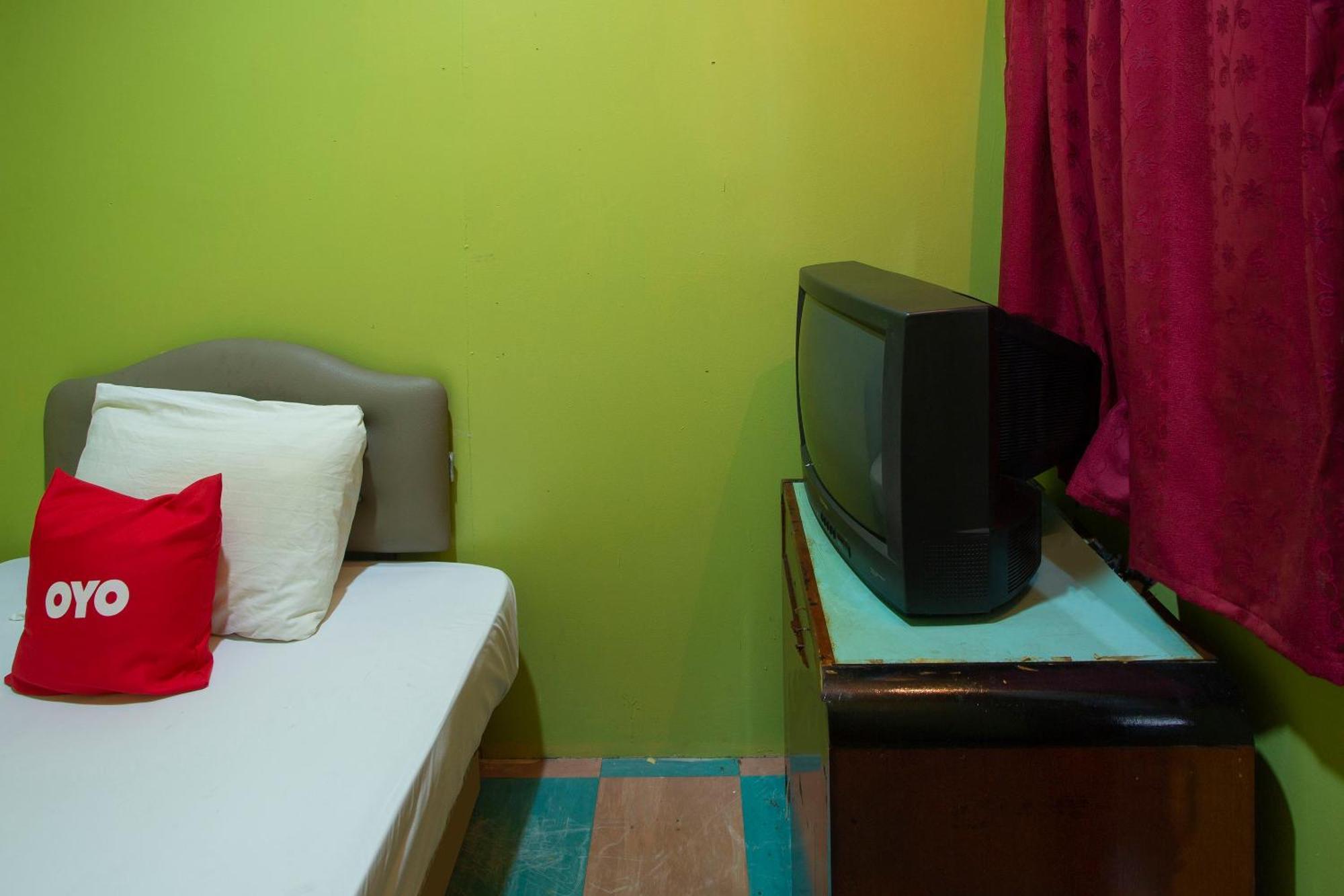 Spot On 90137 Casavilla Hotel Pudu クアラルンプール エクステリア 写真