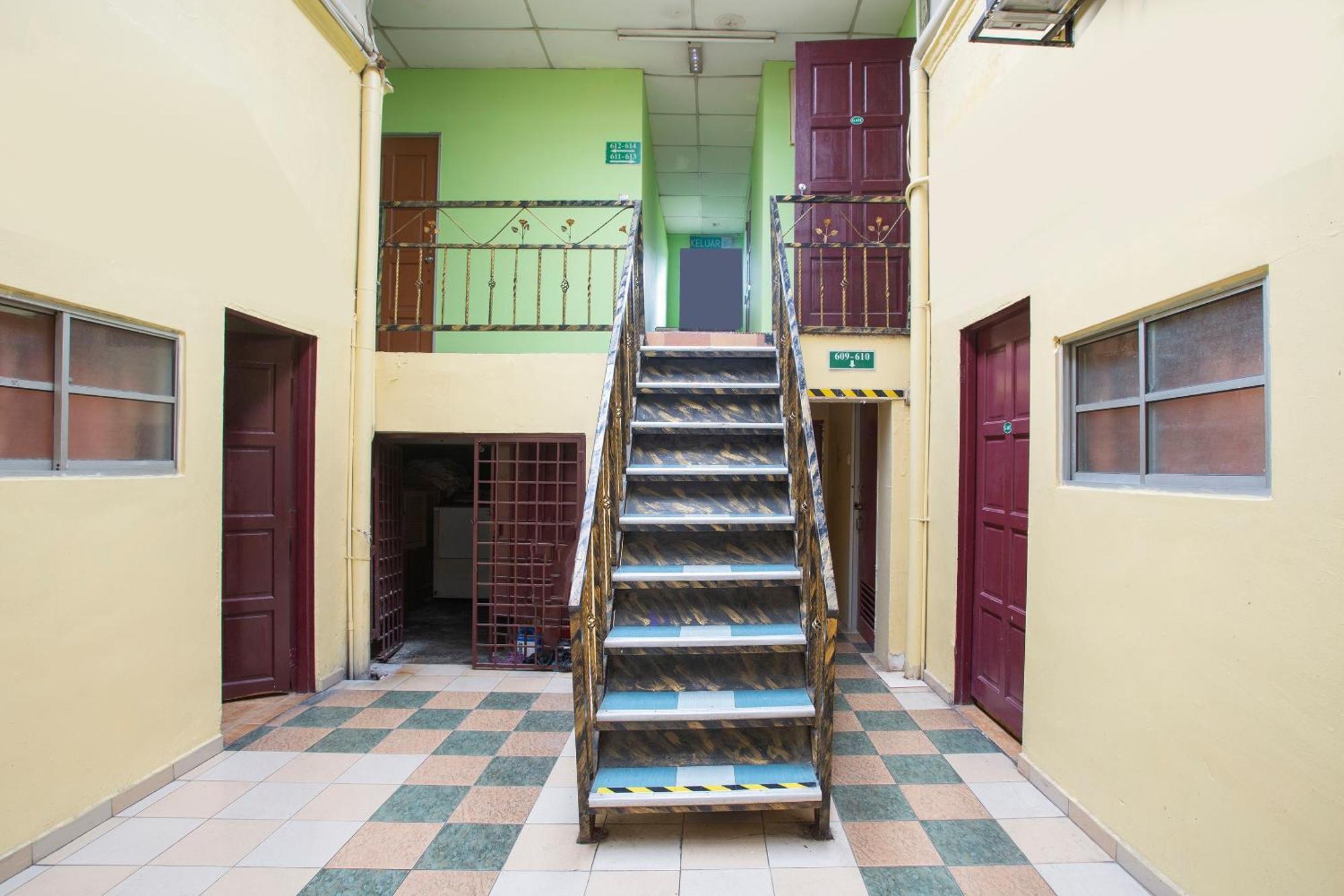 Spot On 90137 Casavilla Hotel Pudu クアラルンプール エクステリア 写真